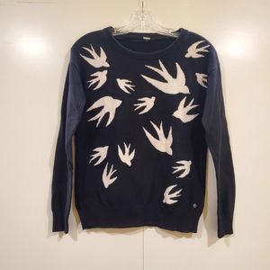 Swallow sweater